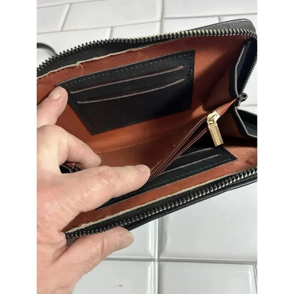 FOREVER LOVELY DESIGN FOR MADLEY BLACK CROSSBODY BAG PHONE POCKET - Picture 4 of 10